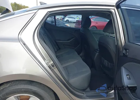 2015 Kia Optima Lx z USA, uszkodzony, nr VIN 5XXGM4A78FG375339